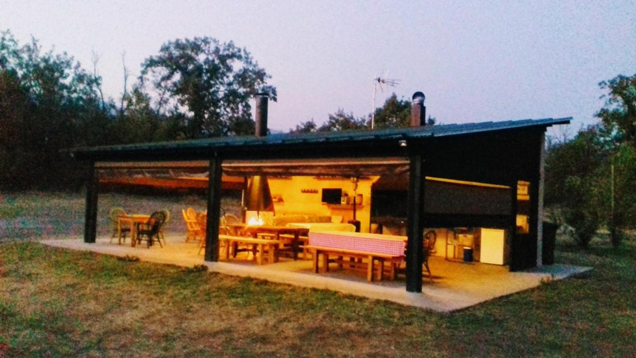 El Paso De Las Cigueenas Candeleda Exterior photo